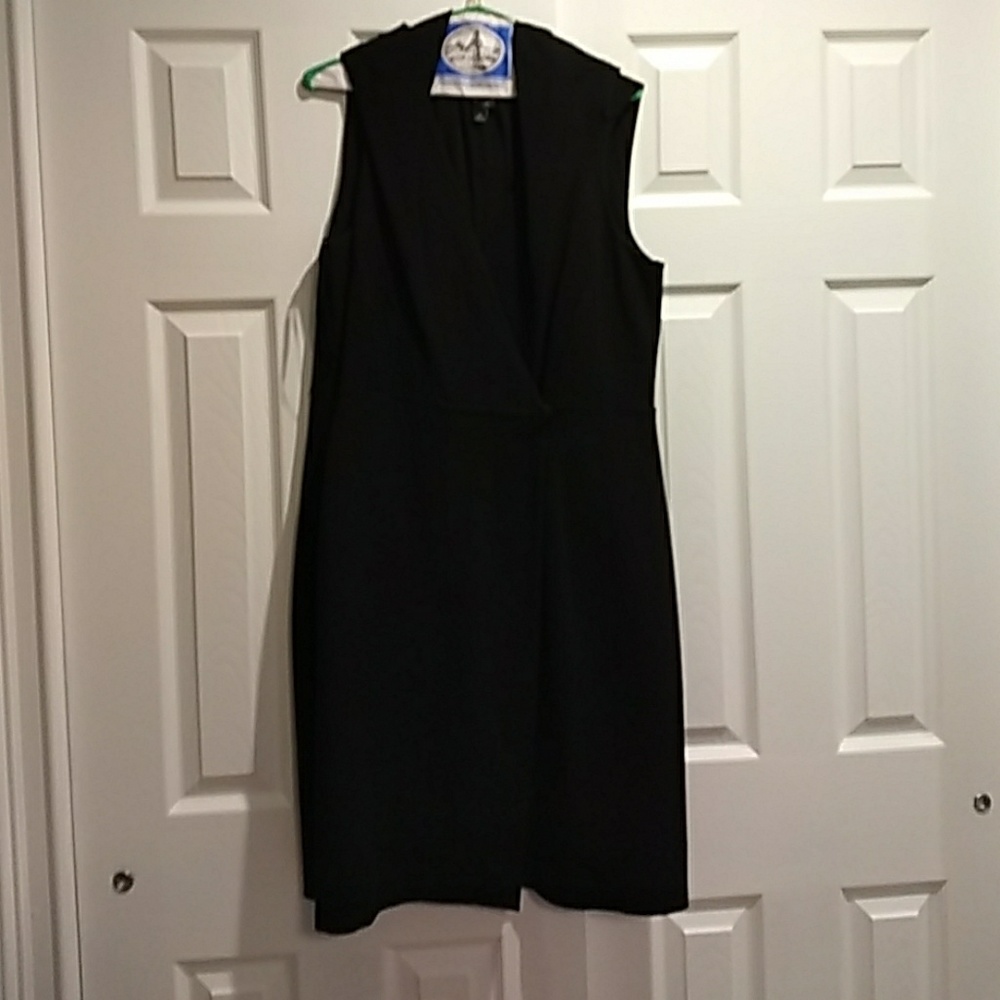 Ann Taylor Black Dress